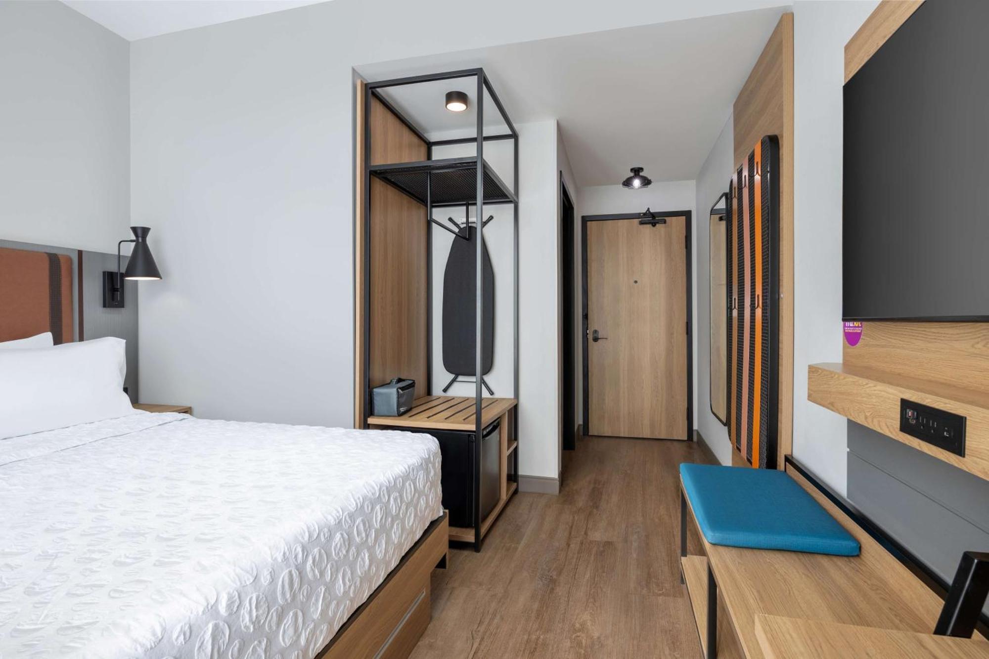 Tru By Hilton Brooklyn Hotel New York City Exterior photo